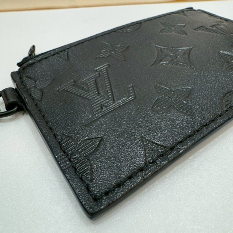 LV 全皮壓紋 斜背包/側背包 M81115 9成新-13