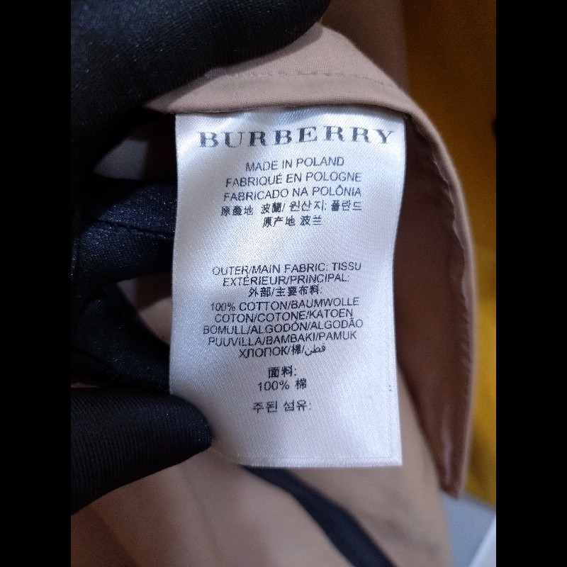 Burberry 黃色單排黑釦風衣-12
