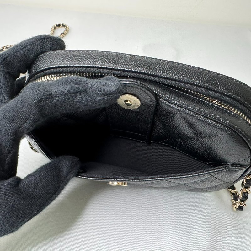 CHANEL 24S荔枝牛淡金相機包-7