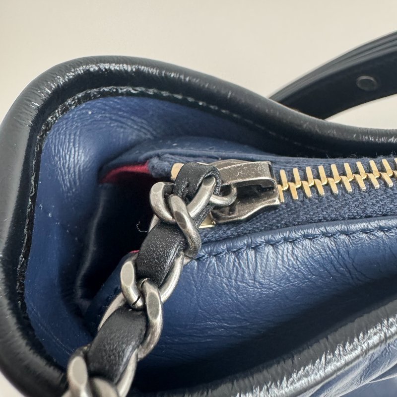 Chanel香奈兒 藍黑拼色流浪包 小號 25開無卡 經典菱格紋牛皮-9