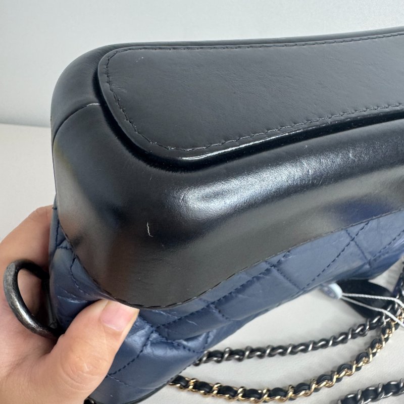 Chanel香奈兒 藍黑拼色流浪包 小號 25開無卡 經典菱格紋牛皮-14