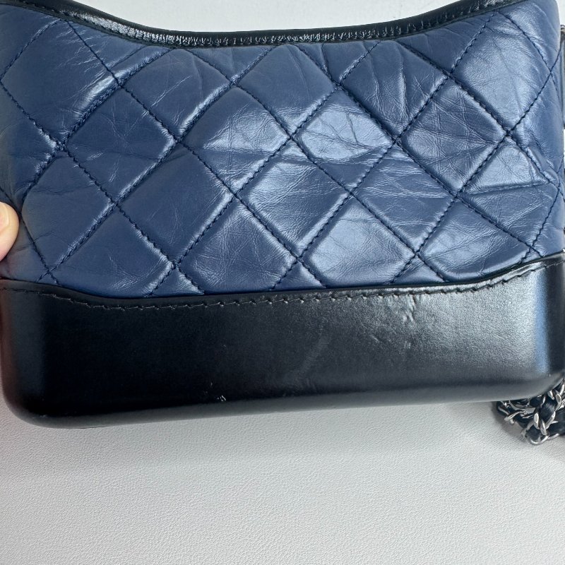 Chanel香奈兒 藍黑拼色流浪包 小號 25開無卡 經典菱格紋牛皮-25