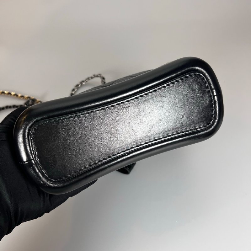 CHANEL  A91810 晶片款 全黑流浪包小號-4