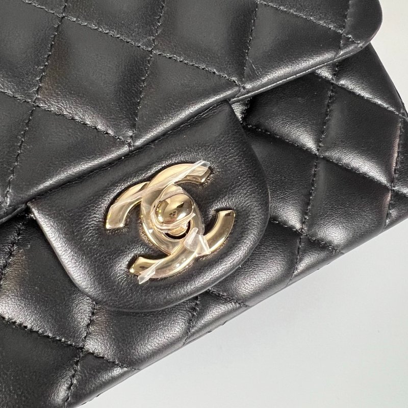 CHANEL 晶片款 A35200 黑羊皮淡金扣 COCO17 方胖子-7