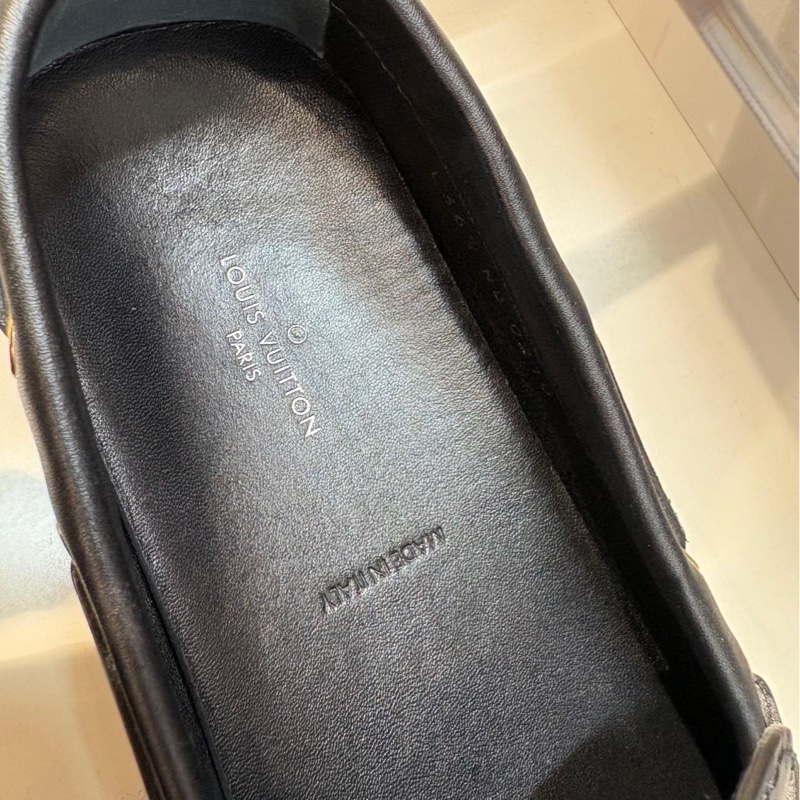 路易威登Lv老花全皮壓印浮雕皮鞋休閑豆豆鞋黑色36.5碼 98新-5