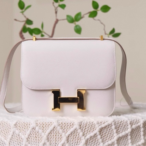 有購証🩷 Hermes愛馬仕 康康19 M4 奶灰色 金扣epsom皮 B刻 99新 配件：防塵袋 盒子 鏡子 小票