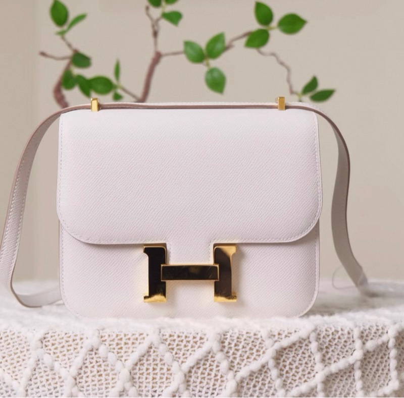 有購証🩷 Hermes愛馬仕 康康19 M4 奶灰色 金扣epsom皮 B刻 99新 配件：防塵袋 盒子 鏡子 小票-0