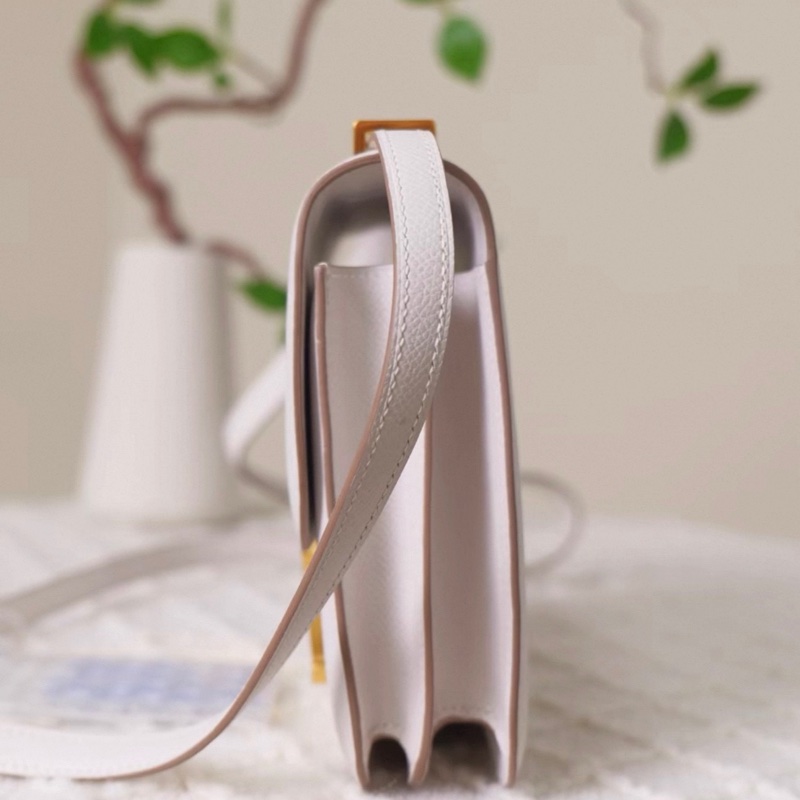 有購証🩷 Hermes愛馬仕 康康19 M4 奶灰色 金扣epsom皮 B刻 99新 配件：防塵袋 盒子 鏡子 小票-3