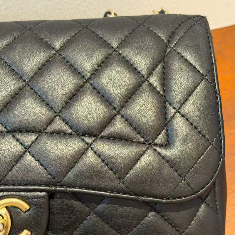 CHANEL CLASSIC FLAG LAMBSKIN-8