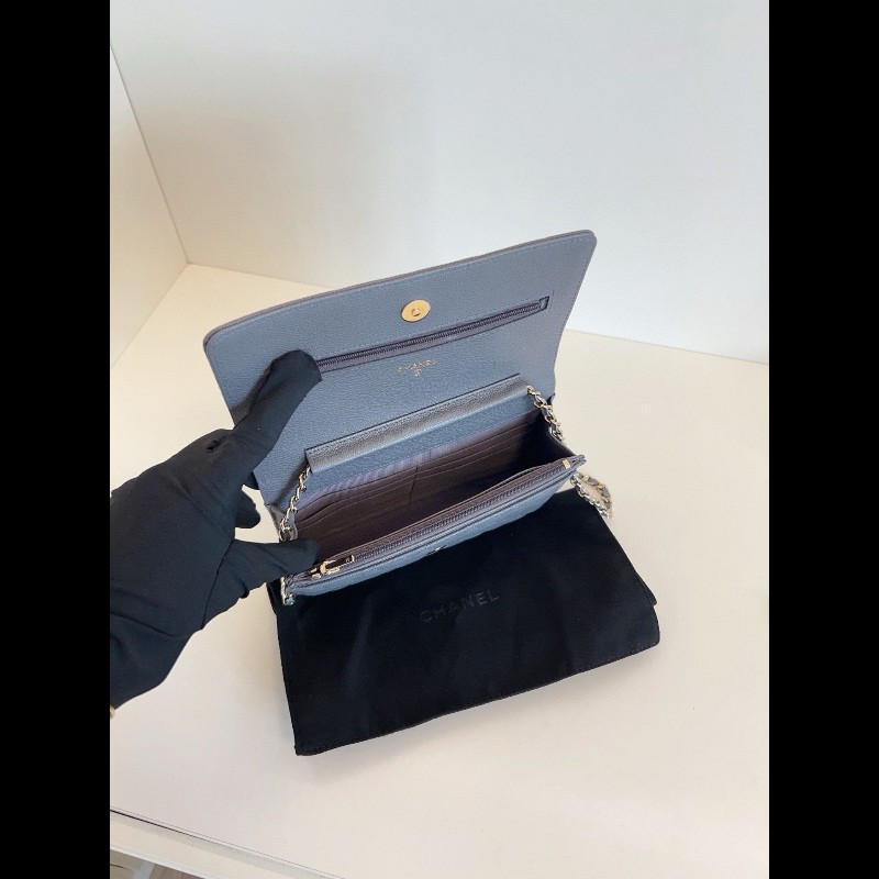 Chanel Wallet on chain 
灰金荔枝皮發財包包-1