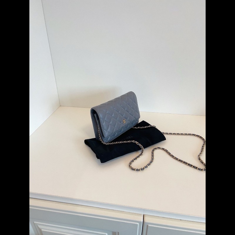 Chanel Wallet on chain 
灰金荔枝皮發財包包-5