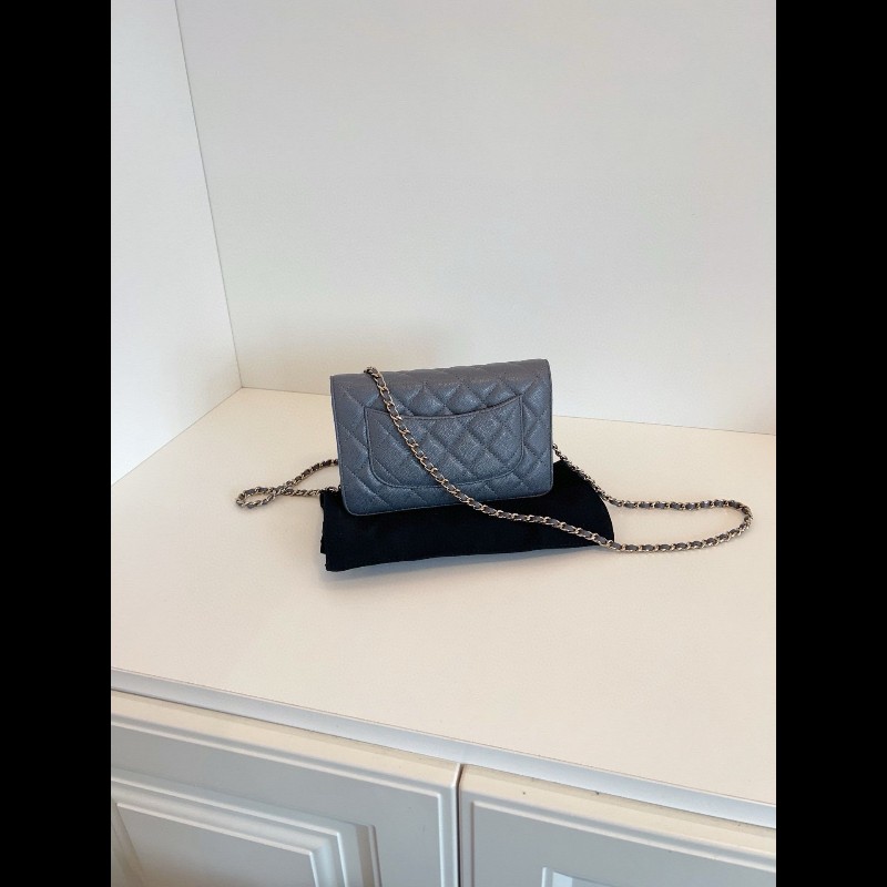 Chanel Wallet on chain 
灰金荔枝皮發財包包-6