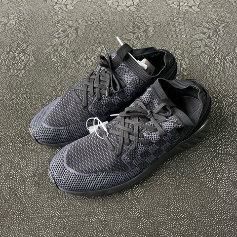 lv黑藍棋盤格運動鞋41.5碼，成色充新