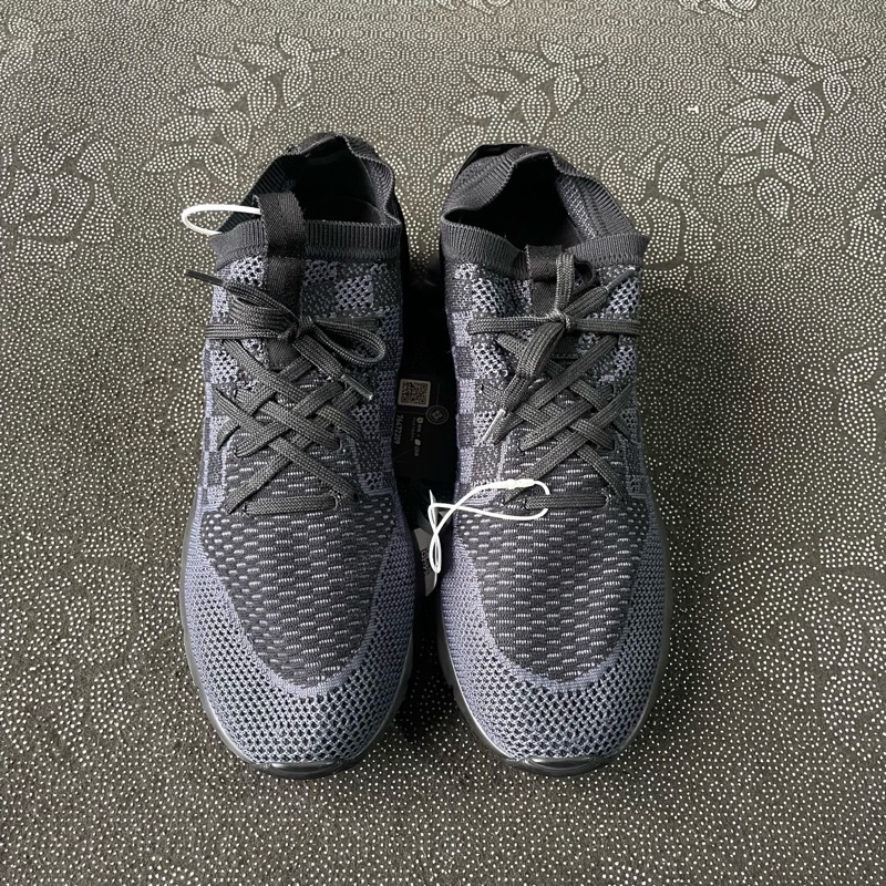 lv黑藍棋盤格運動鞋41.5碼，成色充新-1