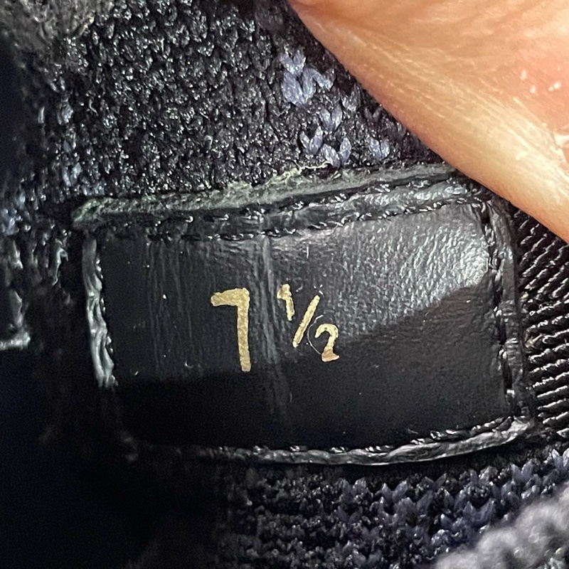 lv黑藍棋盤格運動鞋41.5碼，成色充新-5