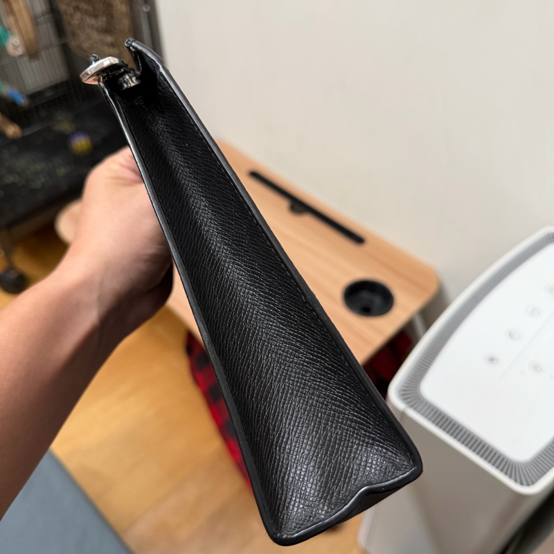 Lv TAIGA牛皮拉鍊手拿包（M30547）-4