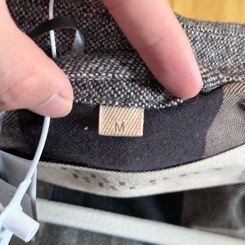 巴寶莉urberry灰色呢子西服m碼，成色新-3