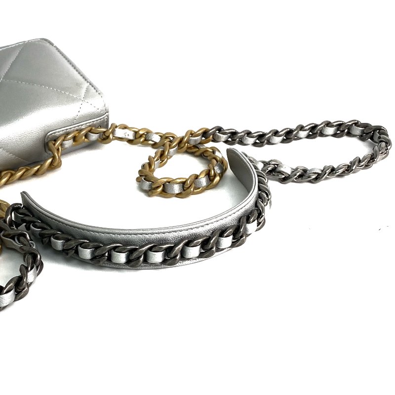 △ Chanel 香奈兒 19 SIlver Lambskin Silver And Gold Tone Metal Ruthenium-Finish Metal Wallet On Chain No.30 19銀色小羊皮銀色和金色金屬鍍釕金屬鎖鏈銀包No.30 - 257022474-11