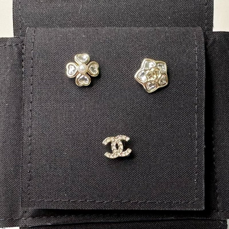CHANEL 全新25B針式耳環三件組-3