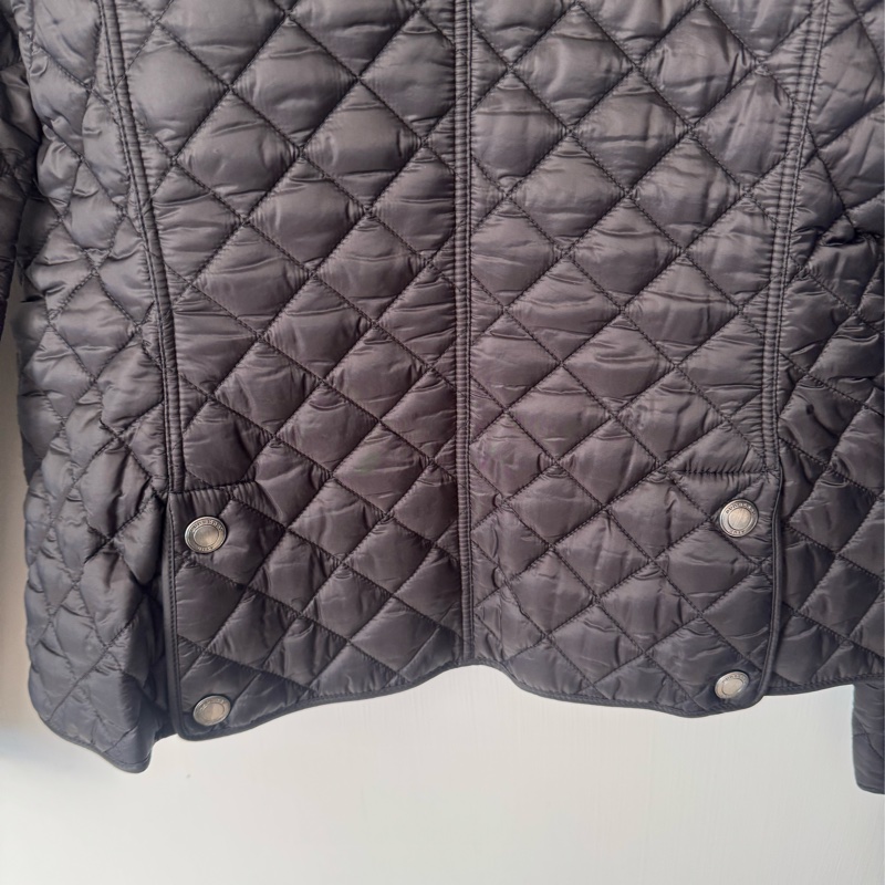 Burberry 黑色內格紋羽絨外套-10