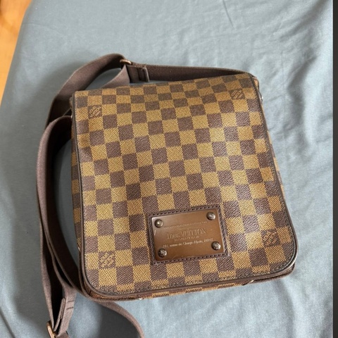 Lv 棋盤格紋翻蓋斜背書（N51210）停產