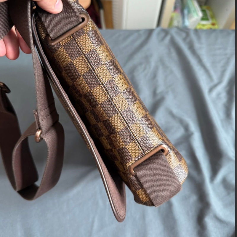 Lv 棋盤格紋翻蓋斜背書（N51210）停產-2