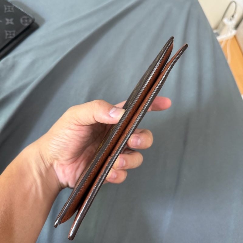 Lv 老花對開長夾-3