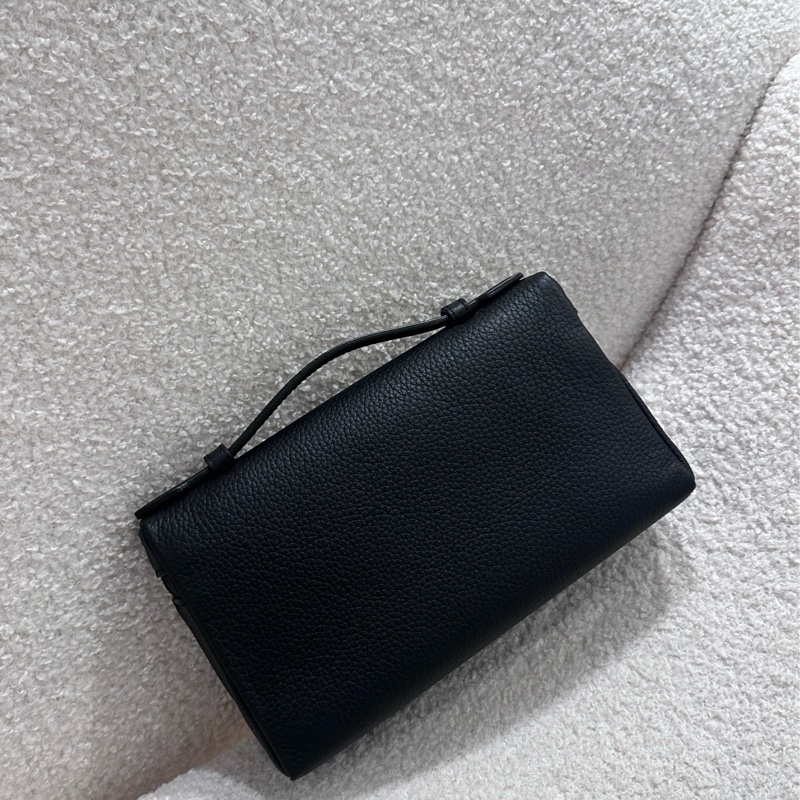 【全🆕】Loro Piana LP19飯盒包 黑金色 (二代扣) 手提包 斜挎FAN4045-8000-1