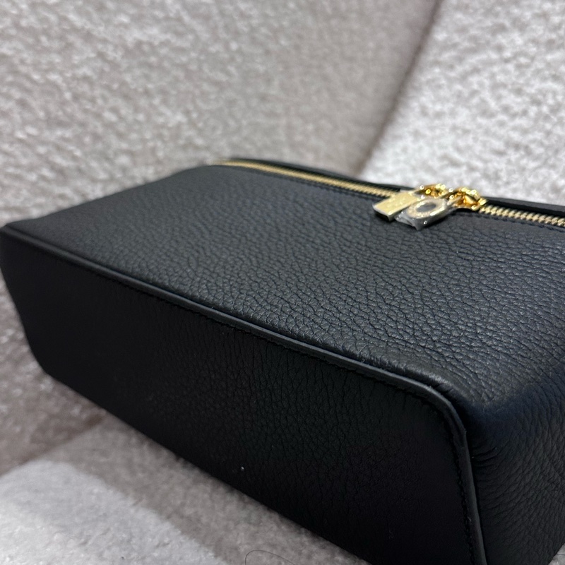 【全🆕】Loro Piana LP19飯盒包 黑金色 (二代扣) 手提包 斜挎FAN4045-8000-3