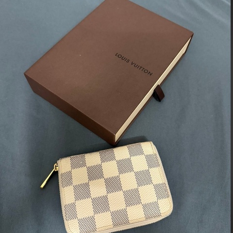 Lv 白色棋盤格零錢包