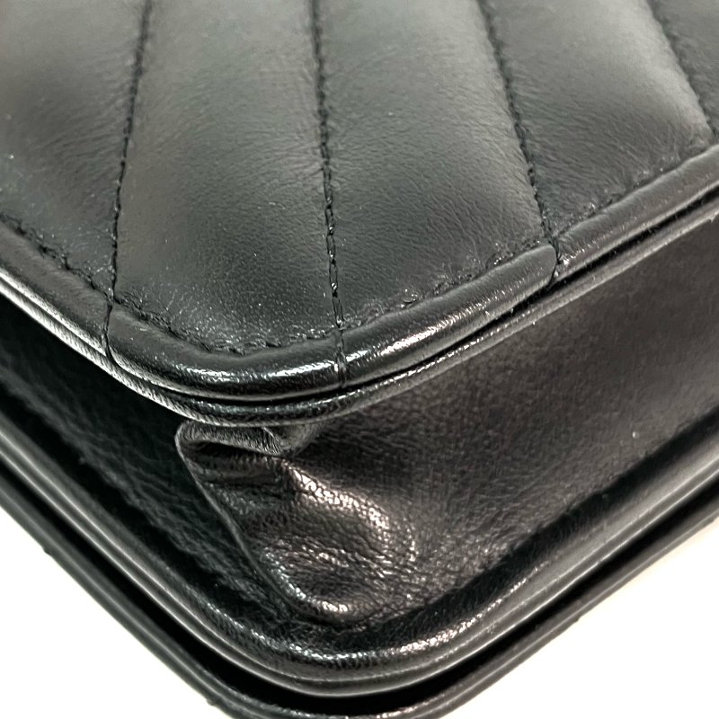 △ Chanel 香奈兒 Black Lambskin Ruthenium-Finish Metal Fringe Wallet On Chain A84444 No.28 黑色小羊皮鍍釕金屬流蘇鎖鏈銀包No.28 - 257022877-8