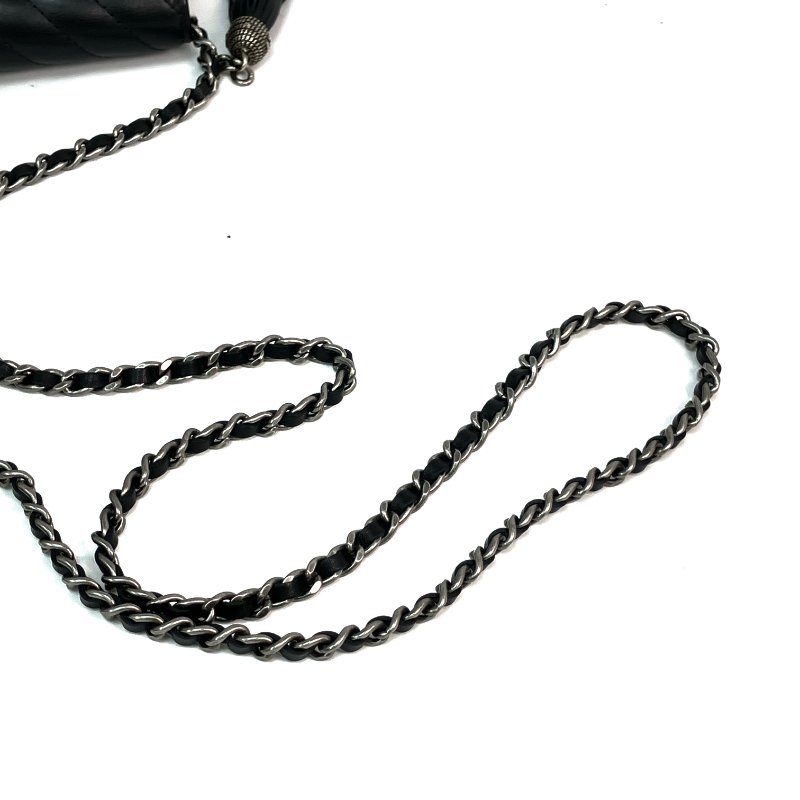 △ Chanel 香奈兒 Black Lambskin Ruthenium-Finish Metal Fringe Wallet On Chain A84444 No.28 黑色小羊皮鍍釕金屬流蘇鎖鏈銀包No.28 - 257022877-10