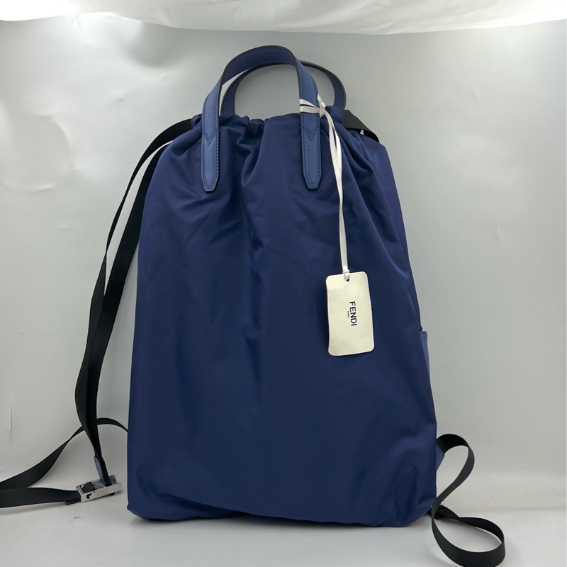 Fendi. 年輕款手提後背輕量兩用帆布包-10