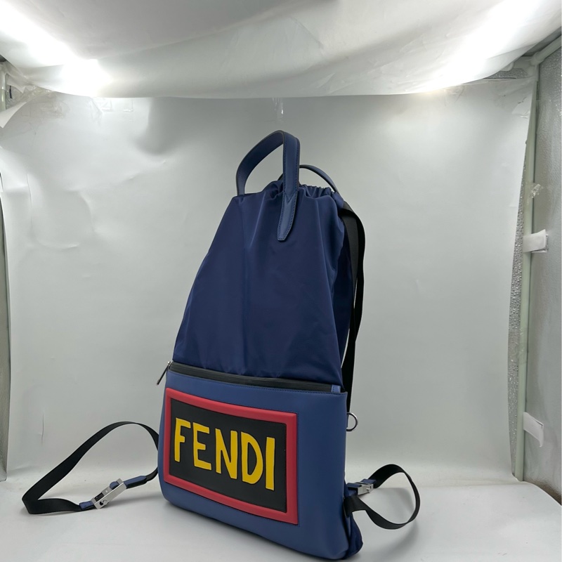 Fendi. 年輕款手提後背輕量兩用帆布包-3