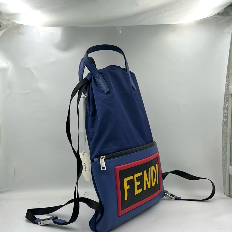 Fendi. 年輕款手提後背輕量兩用帆布包-9