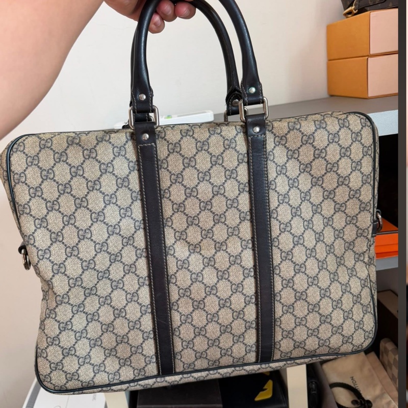 Gucci 咖啡色經典雙G防水PVC公事包-1
