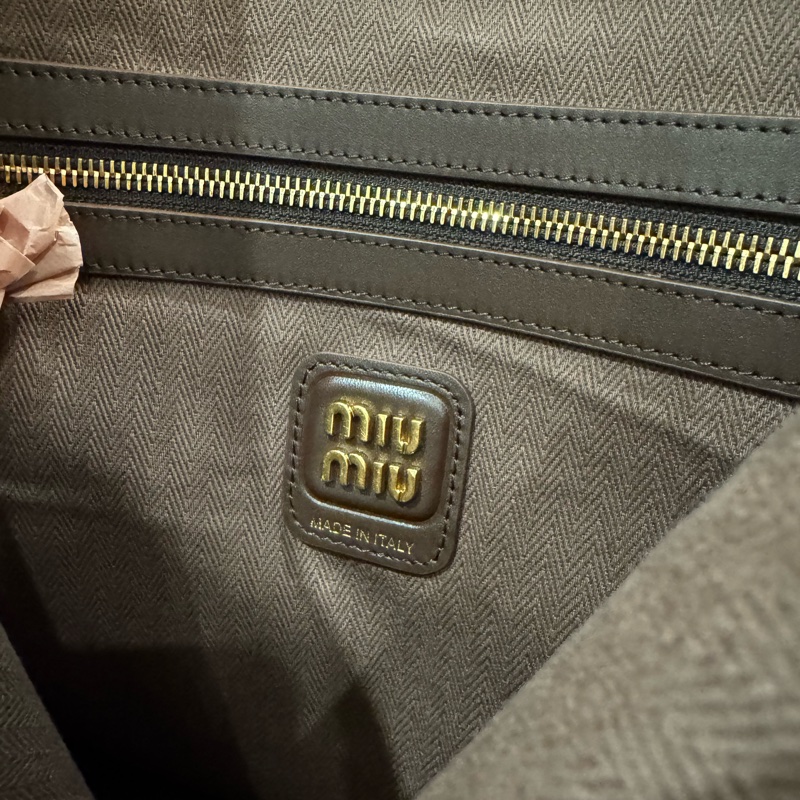 Miu Miu Ivy bag/肩背包/中號/麂皮款/全新閒置美品-6