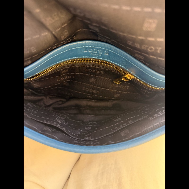 Loewe 皇冠半月斜挎包 藍色牛皮 半月馬鞍 底長23cm-5