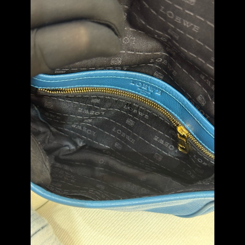 Loewe 皇冠半月斜挎包 藍色牛皮 半月馬鞍 底長23cm-17
