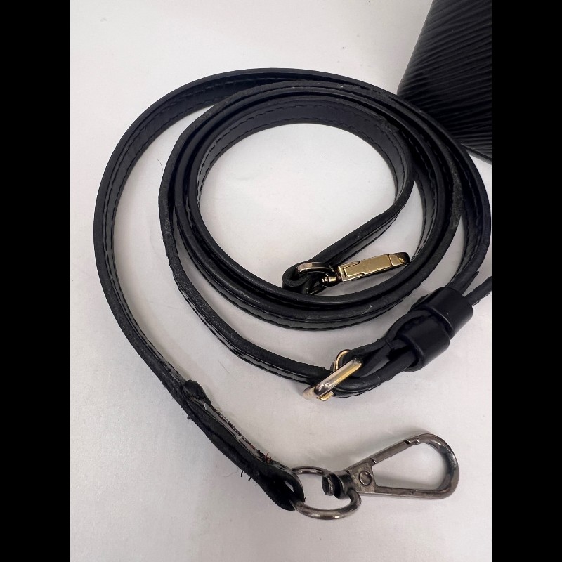 LV LockyBB黑色EPI水波紋肩背包-12