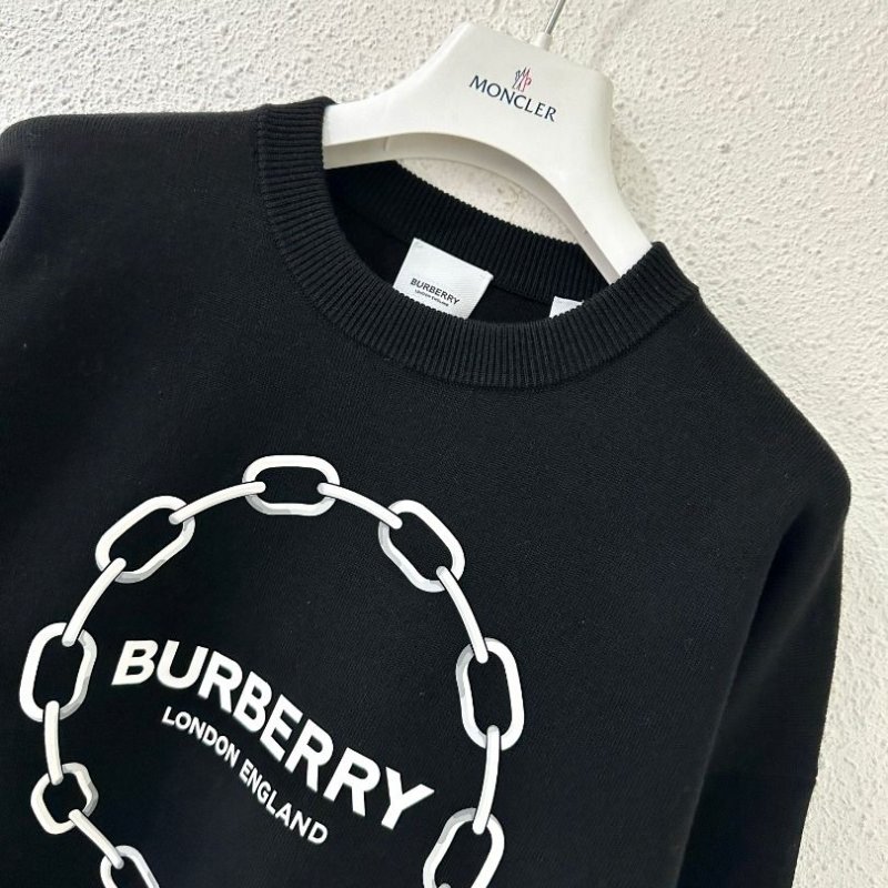 Burberry Chain Printed Sweater for Women in Black - 8063239-Black ( Size: S / M / L )-2