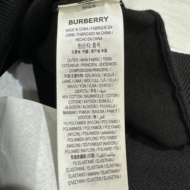 Burberry Chain Printed Sweater for Women in Black - 8063239-Black ( Size: S / M / L )-4