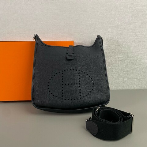 Hermes愛馬仕 黑色銀扣伊芙琳evelyne29