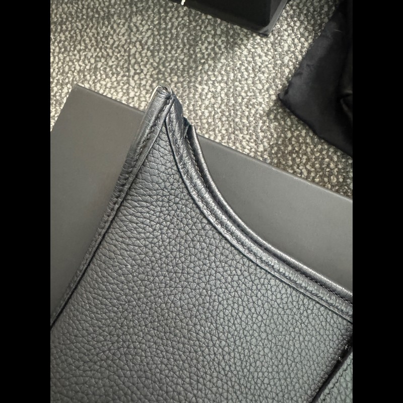 Hermes愛馬仕 黑色銀扣伊芙琳evelyne29-13