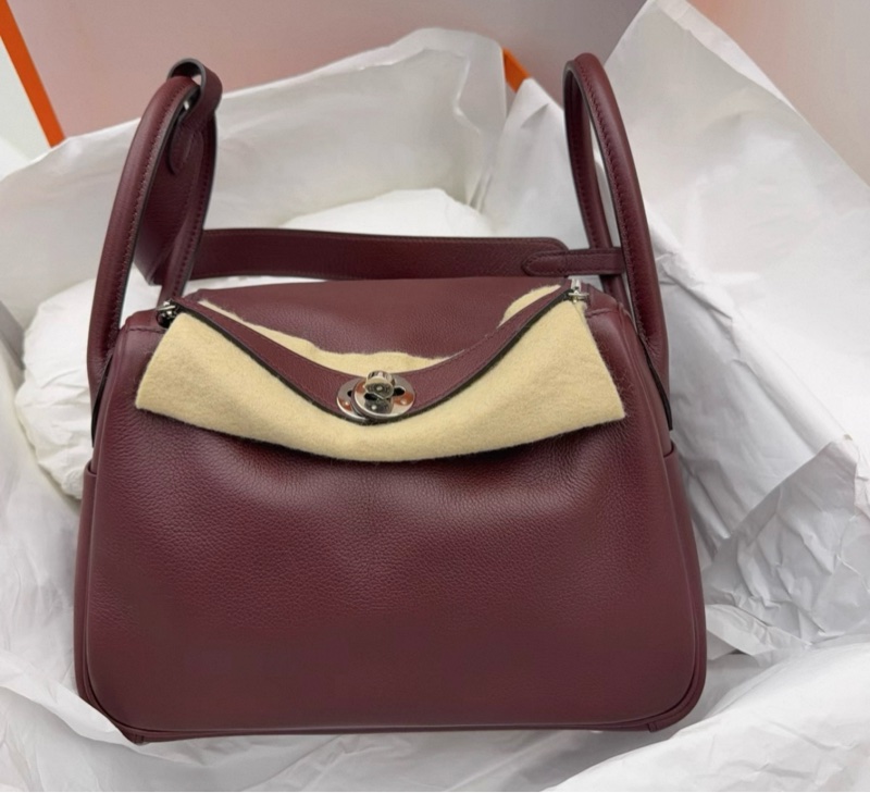 愛馬仕Hermes Lindy 26波爾多酒紅 銀扣 C刻 配件：毛氈 塵袋 雨衣-0