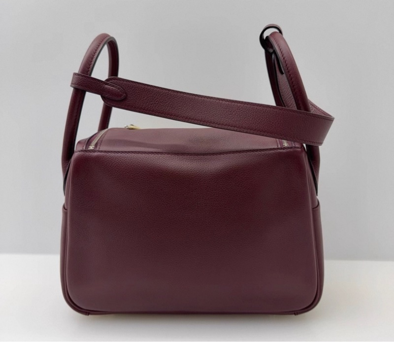 愛馬仕Hermes Lindy 26波爾多酒紅 銀扣 C刻 配件：毛氈 塵袋 雨衣-6