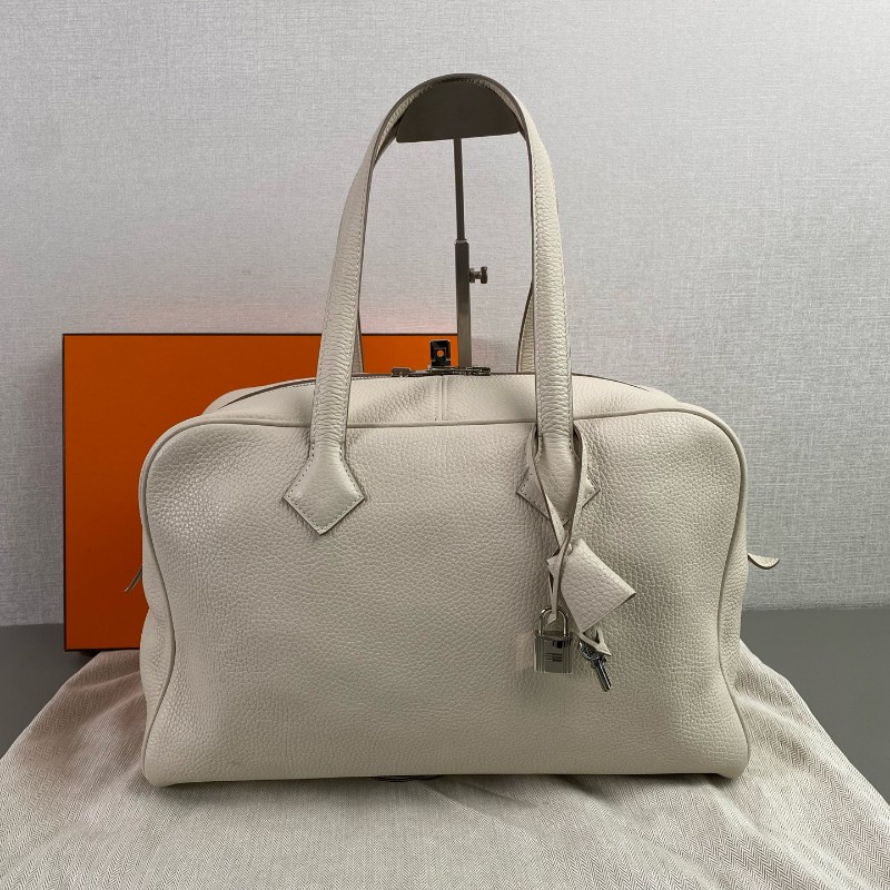 HERMES 奶昔白維多利亞36 手提包-0
