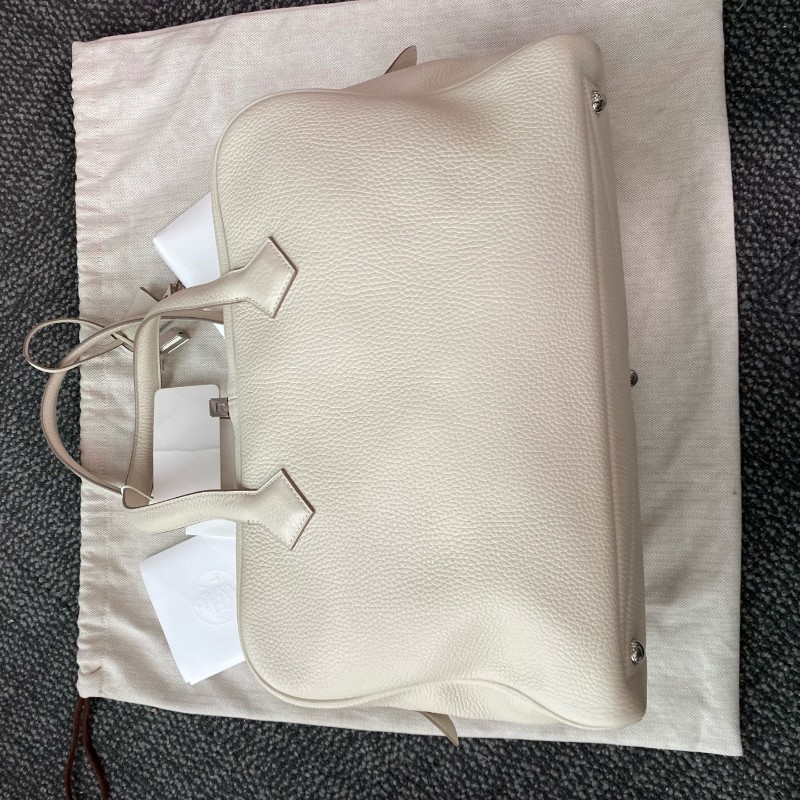 HERMES 奶昔白維多利亞36 手提包-18