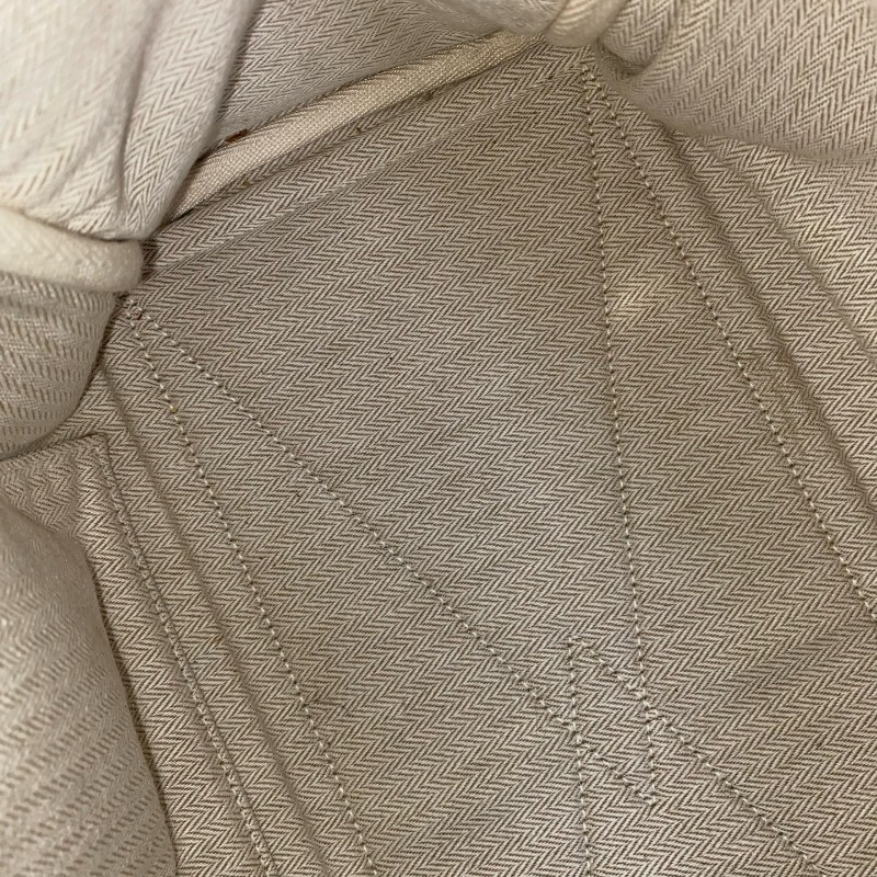 HERMES 奶昔白維多利亞36 手提包-25