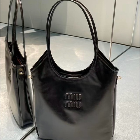 Miu Miu Ivy 手提袋